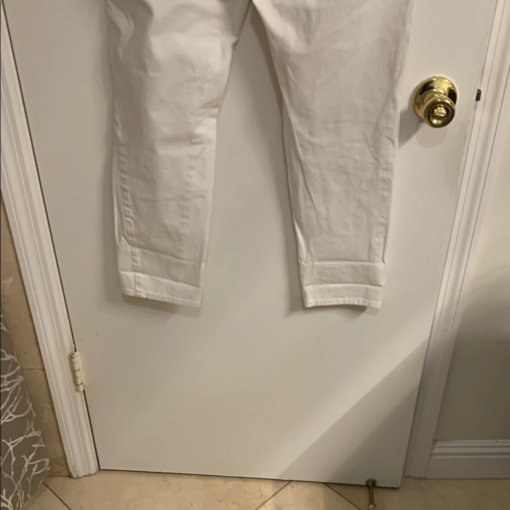 Vince Camuto White Denim Jeans in Sz 10 - Picture 6 of 11